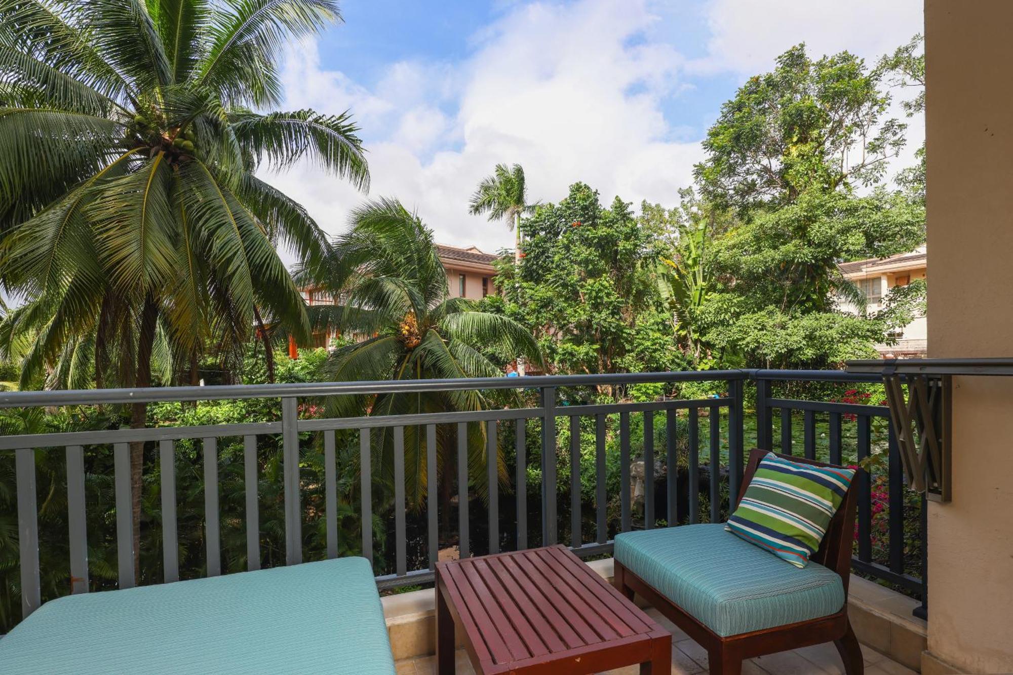 Swissotel Sanya Yalong Bay Exterior photo